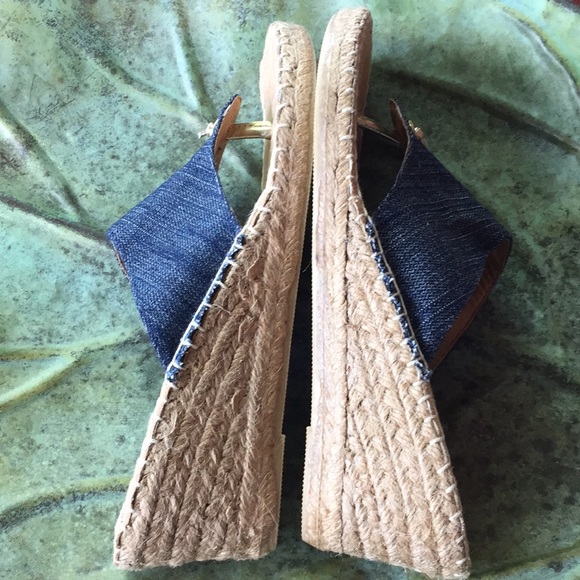 White Mountain sandals - Picture 3 of 5